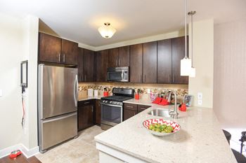 Chef-inspired gourmet kitchens with quartz countertops